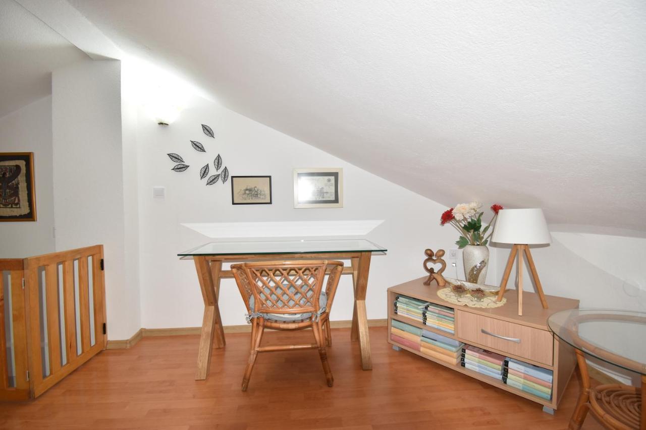 Apartments Villa Serventi Тиват Экстерьер фото