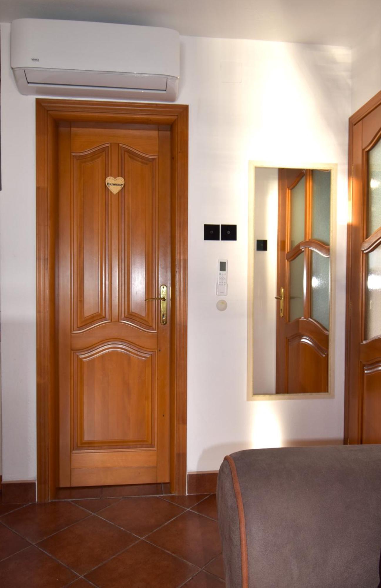 Apartments Villa Serventi Тиват Экстерьер фото