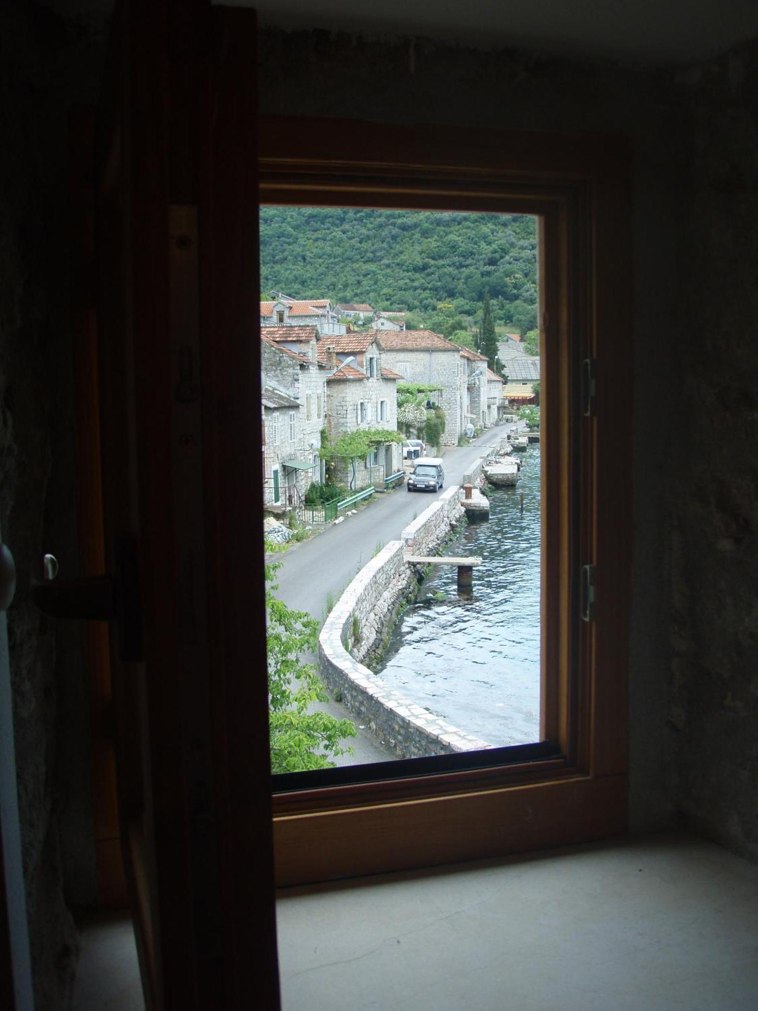 Apartments Villa Serventi Тиват Экстерьер фото